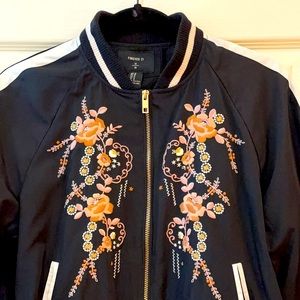 🎁🛍FOREVER 21 JACKET 🧥